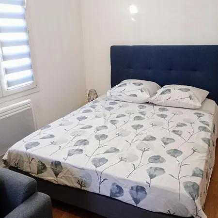 Apartamento Joli Avec Balcon *